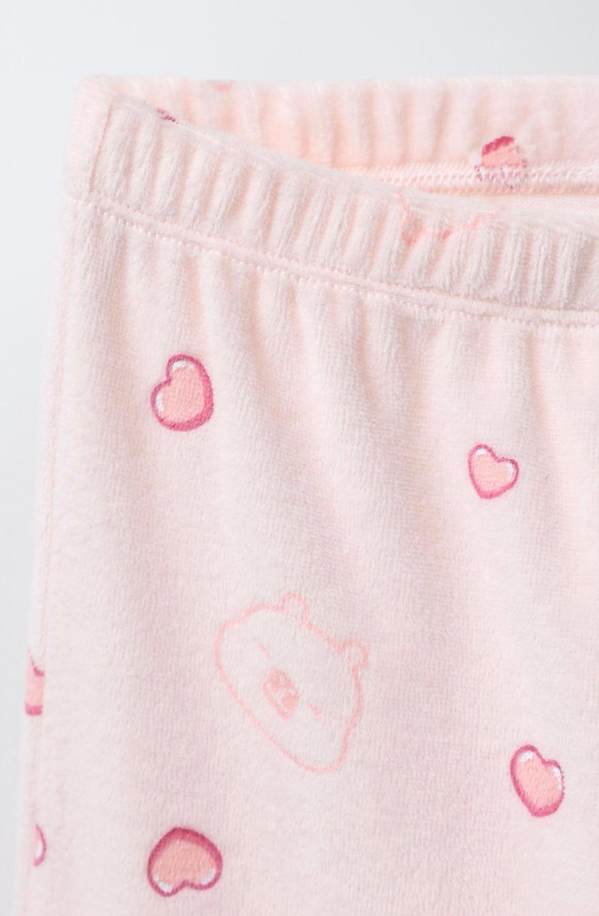 Pyjama Deux Pièces En Velours Imprimé Capybara Rose Zara
