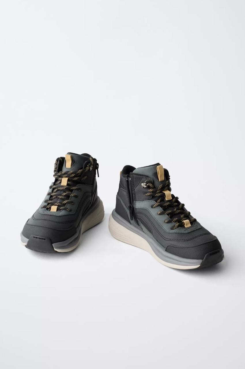 Baskets Montantes Techniques À Zip Latéral Souples Et Forme Large Zara pointure 32